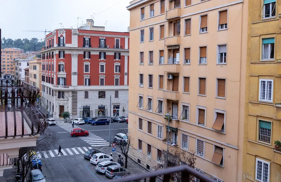 Giuliana Apartment Vatican-1